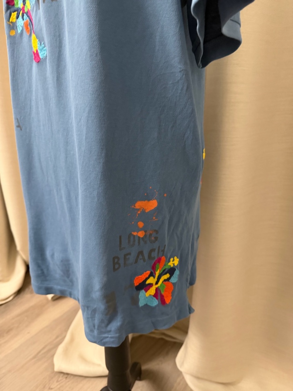 POLO RALPH LAUREN Surf Polo Shirt In Blue with Multicolor Embroidered Motifs - Picture 6 of 7